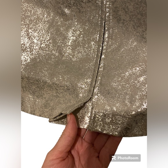 Isaac Mizrahi Silver Metallic Trench Coat - Size Small - Picture 9 of 15